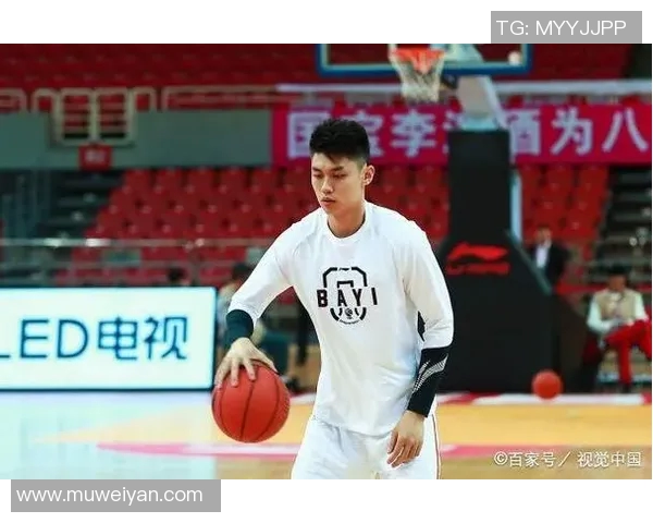 CBA八一队与四川队激战正酣赛场精彩瞬间引发球迷热议